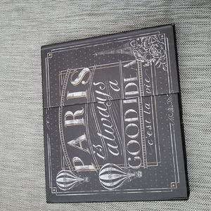 Paris weekly planner